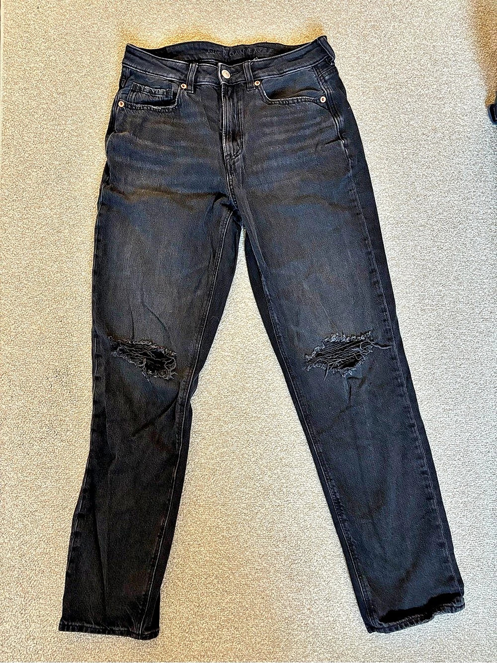 American Eagle Outfitters AE Ripped Mom Jean Black Skinny Jeans